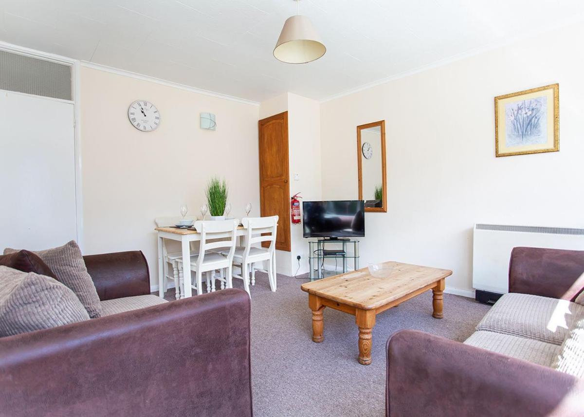 Broadlands Park And Marina Hotel Pakefield Стая снимка